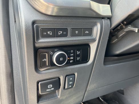 Used 2023 Ford F150 Lariat w/ Max Trailer Tow Package AWD/4WD image 18