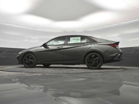 New 2026 Hyundai Elantra Sport FWD image 35
