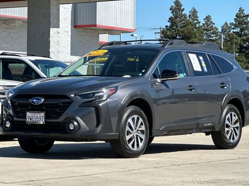 Certified 2025 Subaru Outback Premium w/ Popular Package #1A AWD/4WD image 7