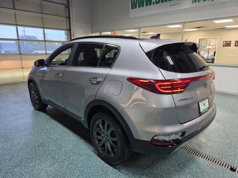 Used 2020 Kia Sportage S w/ S Premium Package AWD/4WD image 9