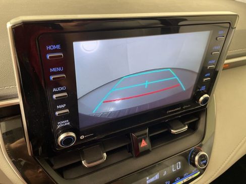 Used 2022 Toyota Corolla XSE image 27