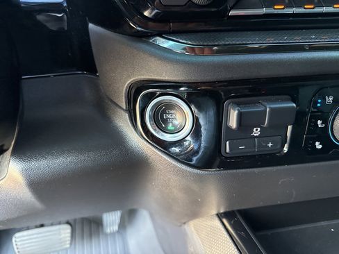 Used 2023 Chevrolet Silverado 1500 ZR2 image 27