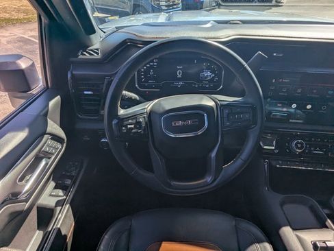 Used 2024 GMC Sierra 2500 AT4 w/ AT4 Premium Plus Package image 17