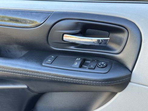 Used 2015 Dodge Grand Caravan SE w/ Quick Order Package 29E SE image 20