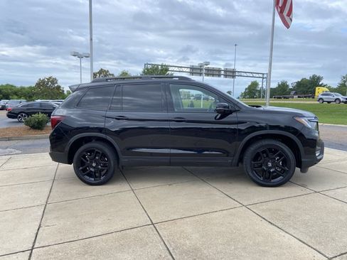 Used 2025 Honda Passport Black Edition image 13
