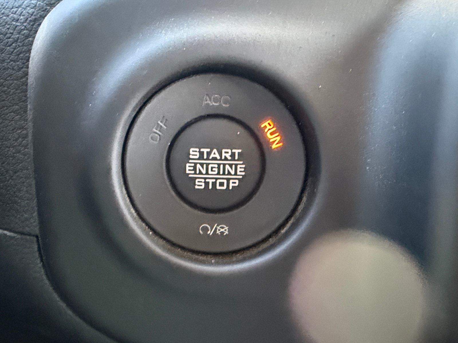 Used 2021 Jeep Gladiator Sport AWD/4WD image 29