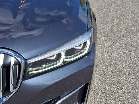 Used 2020 BMW 750i xDrive AWD/4WD image 31