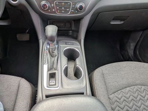 Used 2022 Chevrolet Equinox LT image 14