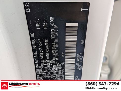 Certified 2024 Toyota Grand Highlander AWD image 38