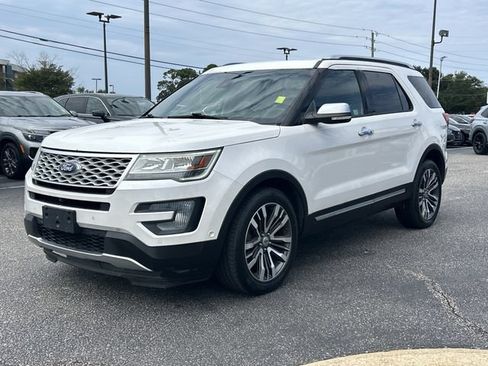 Used 2016 Ford Explorer Platinum AWD/4WD image 8
