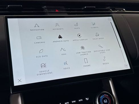 Certified 2023 Land Rover Range Rover SE AWD/4WD image 15