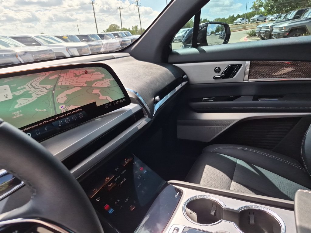 Used 2026 Cadillac Vistiq Sport AWD/4WD image 22