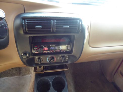 Used 1996 Ford Ranger XL RWD image 17