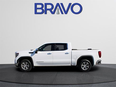 Used 2024 GMC Sierra 1500 SLT image 8
