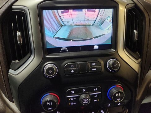 Used 2021 Chevrolet Silverado 3500 LT w/ Convenience Package image 14