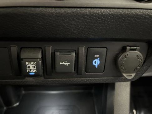 Used 2023 Toyota Tacoma TRD Off-Road image 22