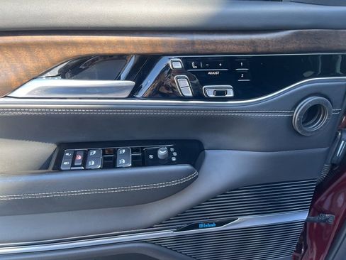 Used 2022 Jeep Grand Wagoneer Series II w/ Convenience Group III image 14