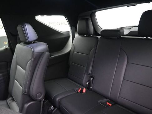 New 2026 Chevrolet Traverse LT w/ Midnight/Sport Edition image 9