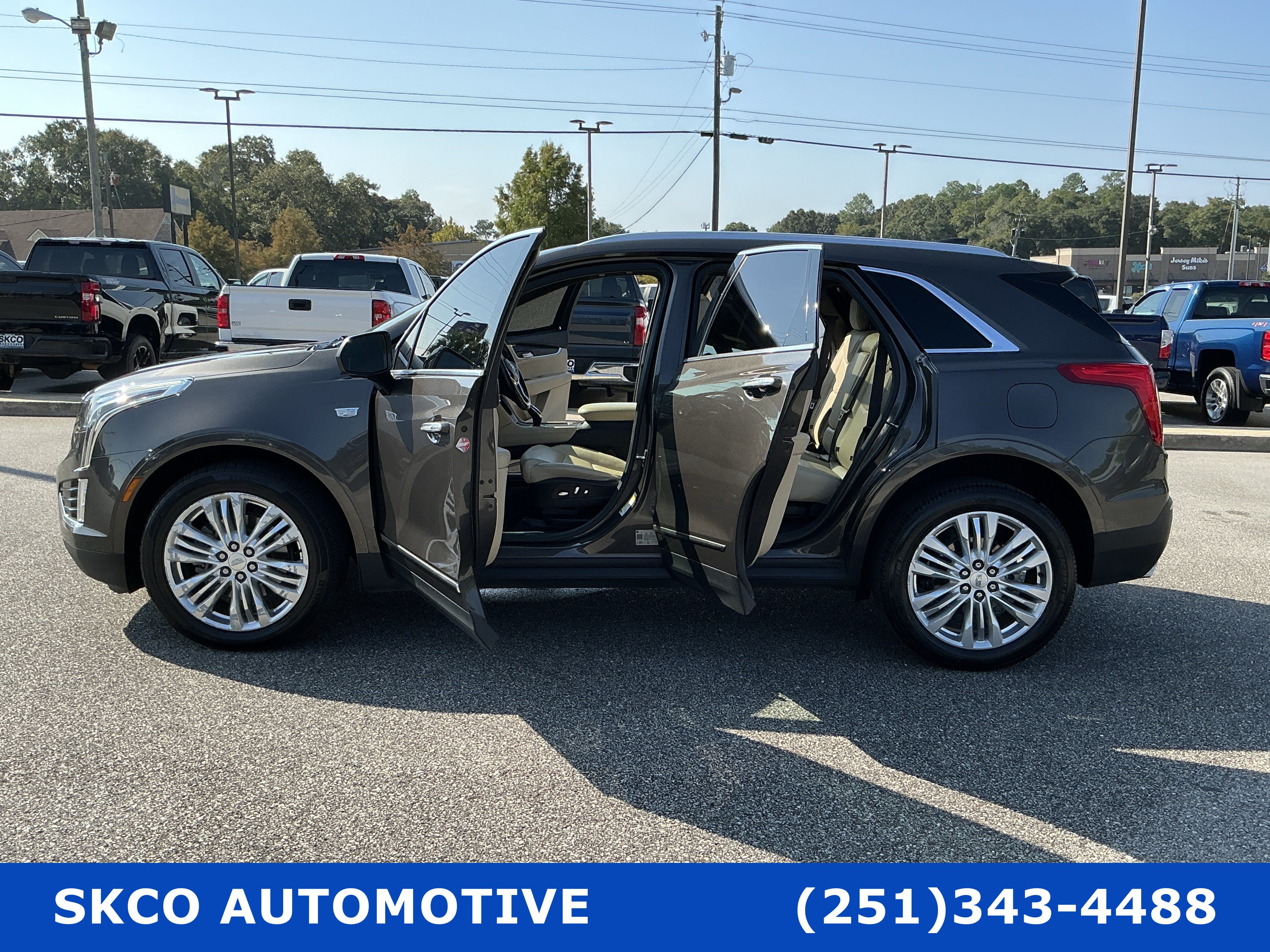 Used 2019 Cadillac XT5 Premium Luxury FWD image 32