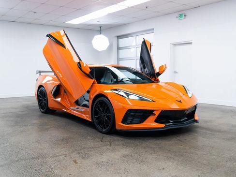 Used 2023 Chevrolet Corvette Stingray w/ Z51 Performance Package image 19