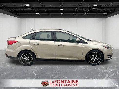 Used 2017 Ford Focus SEL w/ Cold Weather Package image 6