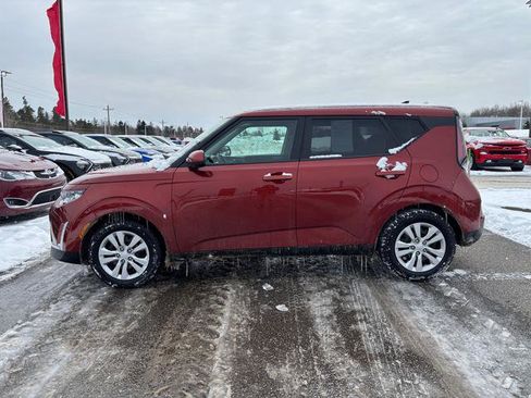 Certified 2023 Kia Soul LX image 5