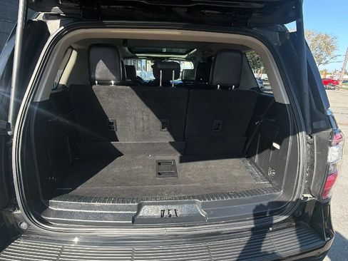 Used 2018 Ford Expedition Platinum AWD/4WD image 39