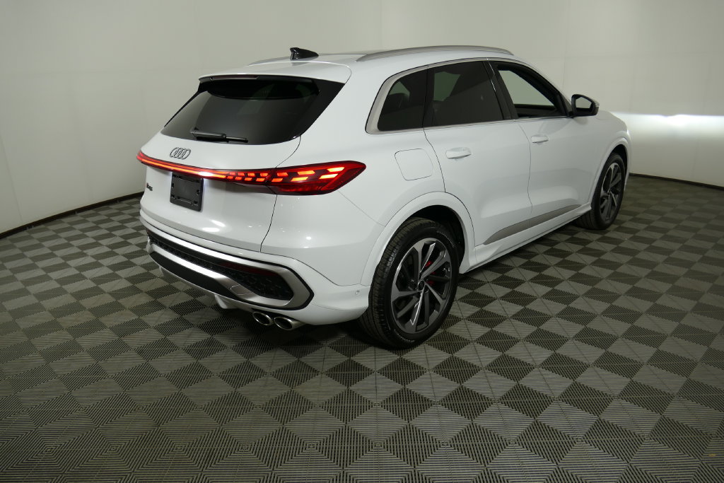 Used 2025 Audi SQ5 Premium Plus w/ Premium Plus Package AWD/4WD image 3