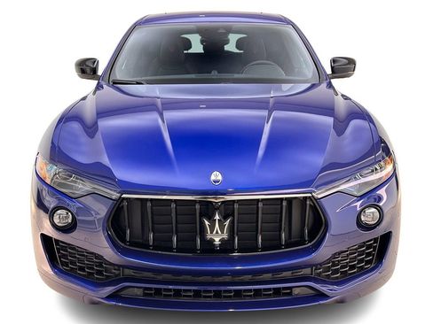 Used 2024 Maserati Levante GT Ultima image 2