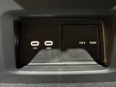 New 2026 Volkswagen Atlas Cross Sport SE image 24