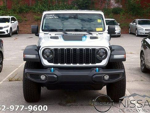 Used 2024 Jeep Wrangler Unlimited Rubicon 4xe AWD/4WD image 2