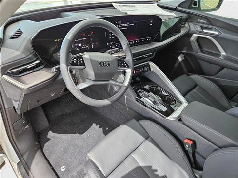 New 2025 Audi Q5 Premium Plus w/ Premium Plus image 3