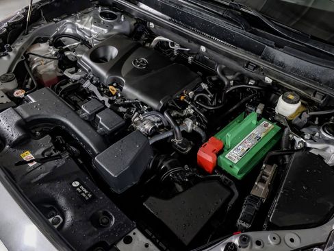 Used 2022 Toyota RAV4 LE image 45