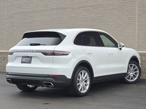 Certified 2023 Porsche Cayenne image 9