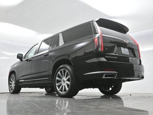 Used 2024 Cadillac Escalade ESV Premium Luxury Platinum AWD/4WD image 71