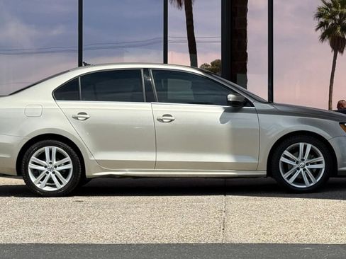 Used 2015 Volkswagen Jetta TDI SEL image 15