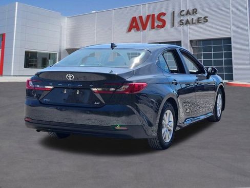 Used 2025 Toyota Camry LE image 6