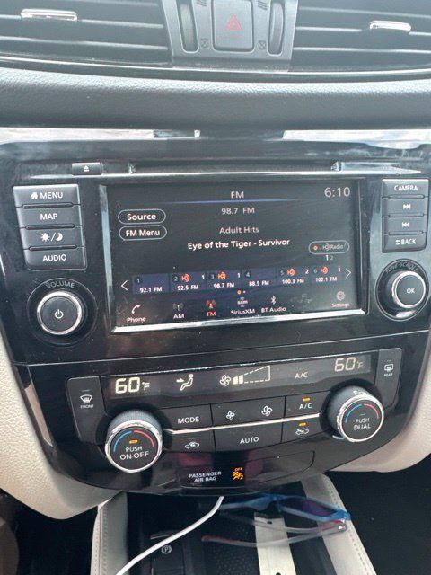 Used 2020 Nissan Rogue Sport SL w/ Premium Package FWD image 6