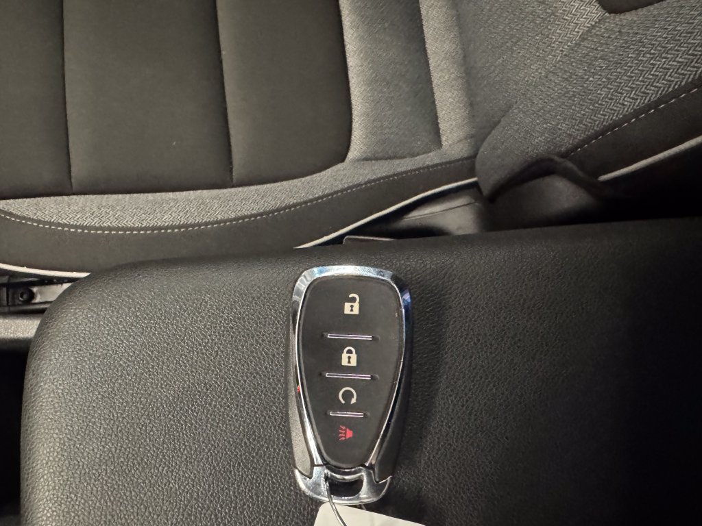 Used 2025 Chevrolet TrailBlazer LT AWD/4WD image 17