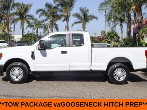 Used 2021 Ford F250 XL w/ Power Equipment Group RWD image 5