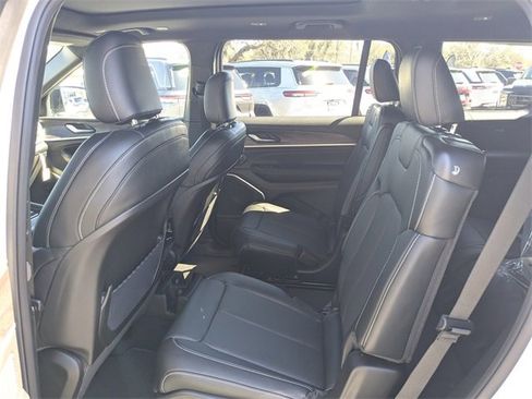 New 2026 Jeep Grand Cherokee L Limited image 13