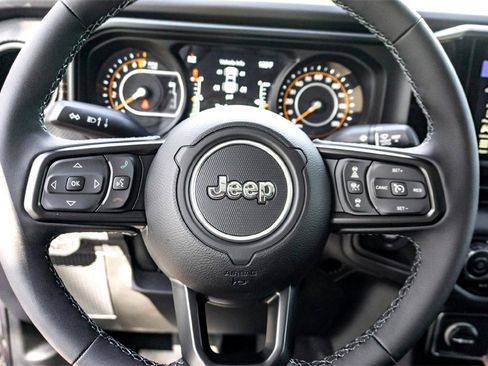 New 2025 Jeep Gladiator Mojave w/ Dual Top Group image 12