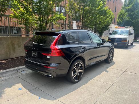 Used 2021 Volvo XC60 T8 R-Design w/ Protection Package Premier AWD/4WD image 6