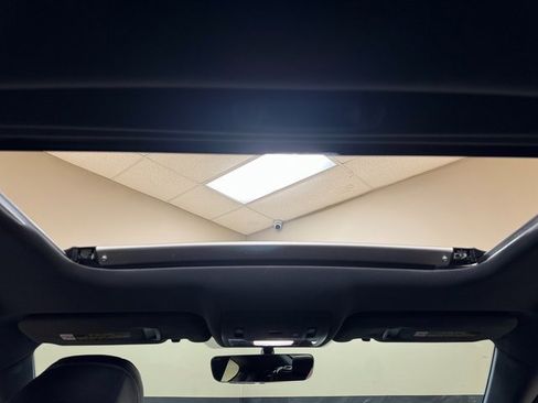 Used 2017 Lexus RC 200t F Sport image 19