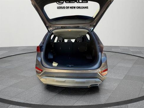 Used 2019 Hyundai Santa Fe SEL image 6