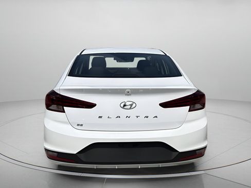 Used 2020 Hyundai Elantra SE w/ Cargo Package (C1) FWD image 4