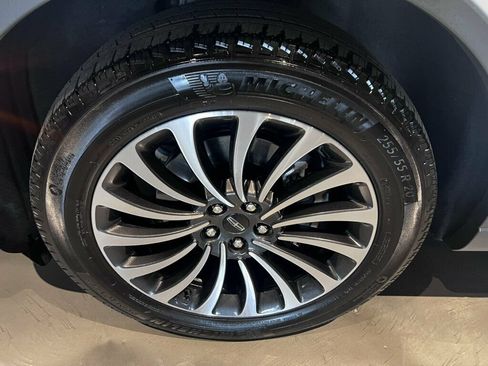 Used 2023 Lincoln Aviator Reserve w/ Equipment Group 201A AWD/4WD image 30