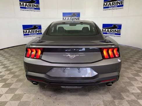 Used 2024 Ford Mustang Premium image 17
