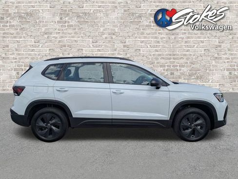 Certified 2025 Volkswagen Taos S FWD image 3