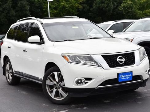 Used 2014 Nissan Pathfinder Platinum w/ Platinum Premium Package AWD/4WD image 2